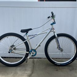 Monster Quad Chrome SE Bike 29”