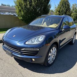 2012 Porshe Cayenne Hybrid
