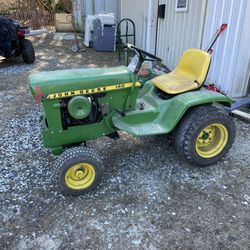 John Deere lawn tractor