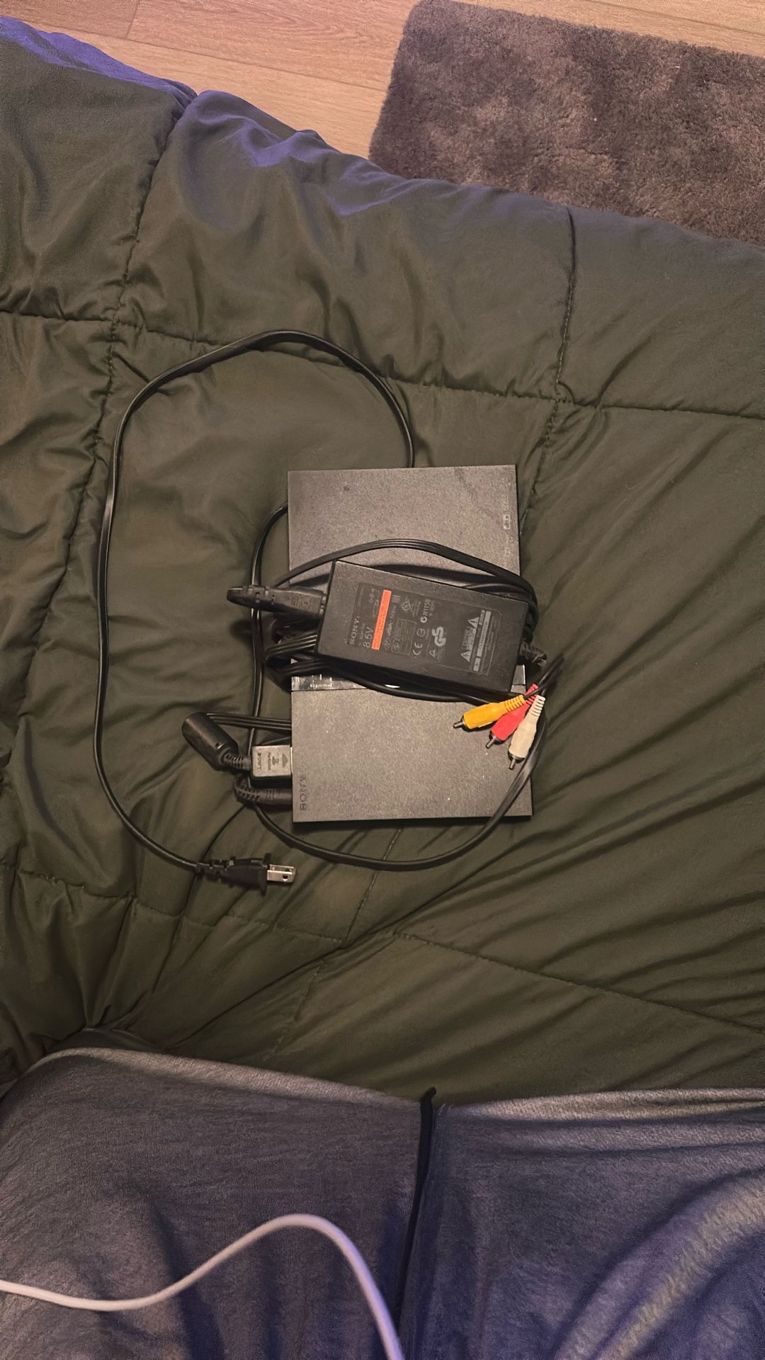 Playstation 2 No Controllers, 2 Games