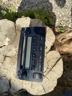 Toyota original stereo