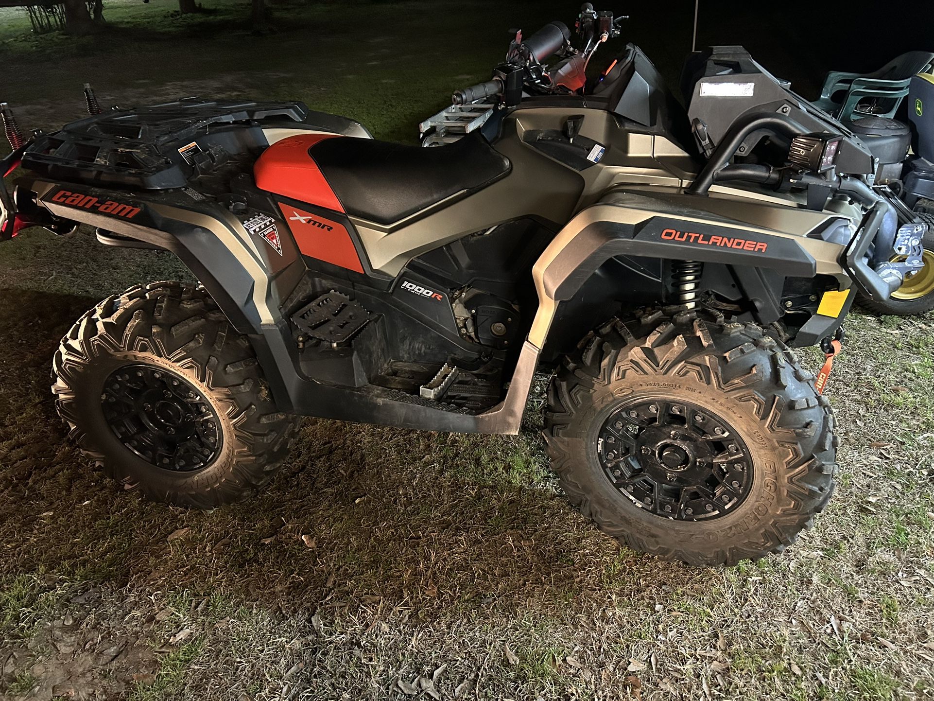Can am Bead lock tires and rims