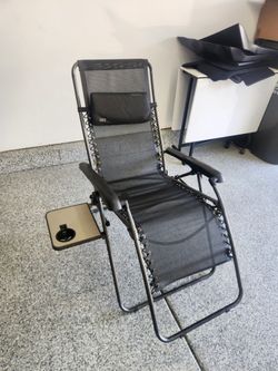Zero Gravity Recliner Chair with Side Tray