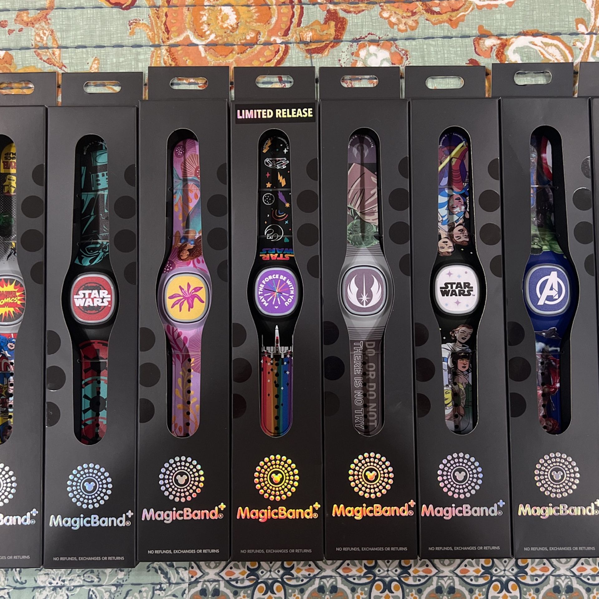 DISNEY MAGIC BAND PLUS BRAND NEW SPIDER MAN