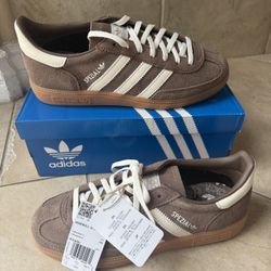***🔥Brand new Adidas Handball Spezial Size 7**🔥
