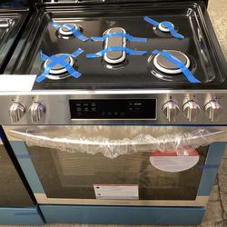 New FRIGIDAIRE 30” Gas Range 