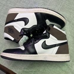 Jordan 1 Retro OG High Dark Mocha Size 7