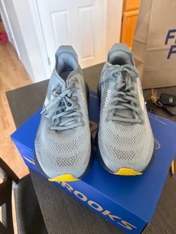Brooks Adrenaline GTS size 10