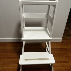 Learning Tower Kitchen Helper