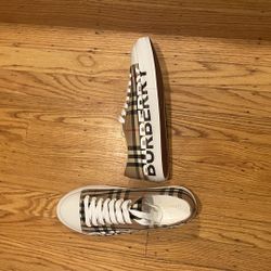Burberry Shoes 