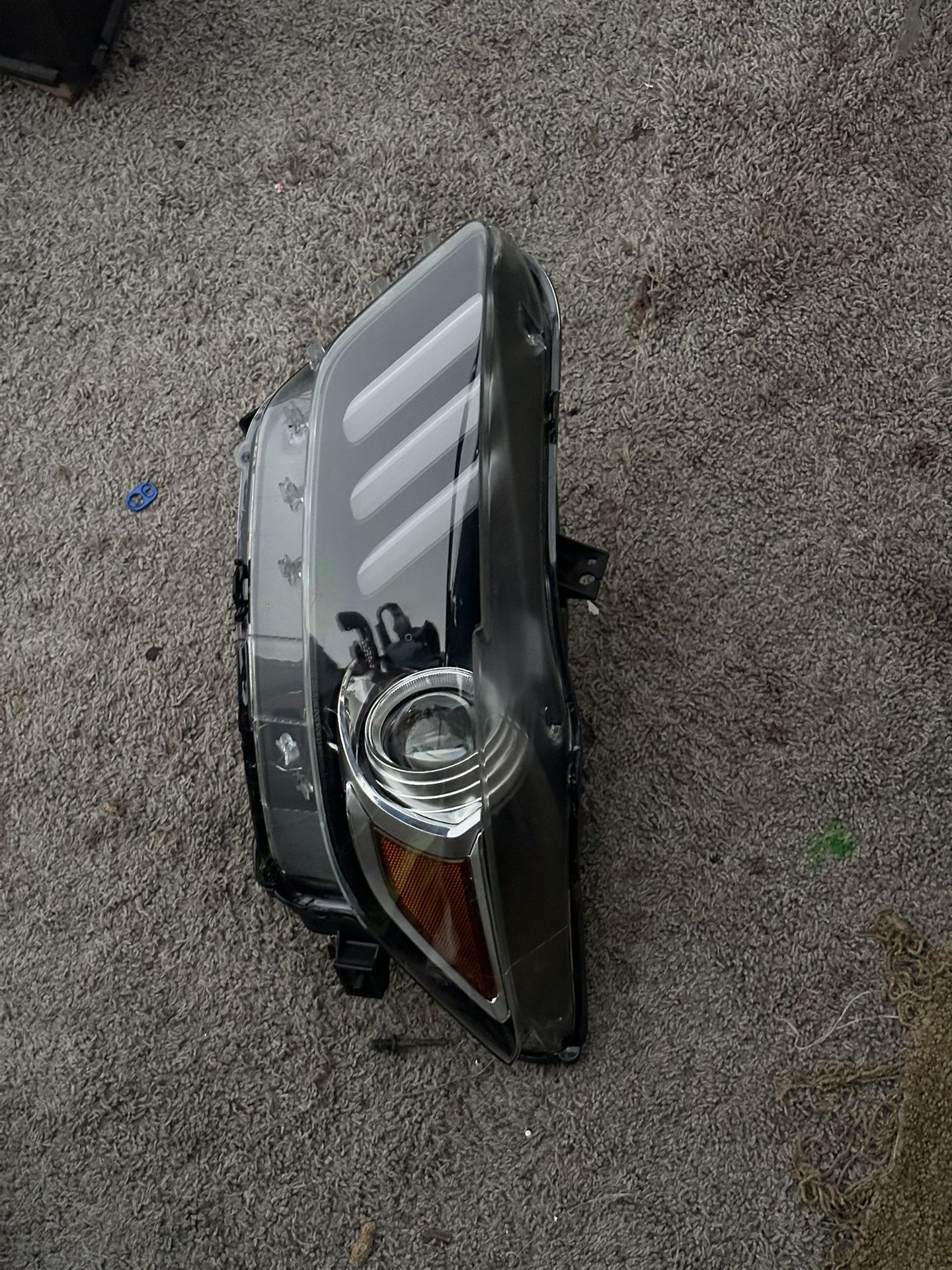 Left Headlight Ford Mustang 2015-2017