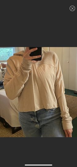 Lululemon Cropped Sweatshirt