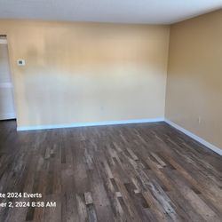 Large one bedroom Condo lake front