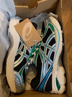 Asics brand new in box size 5y