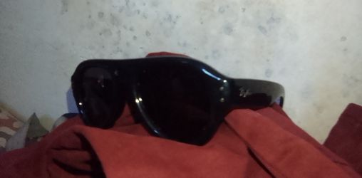 Ray ban