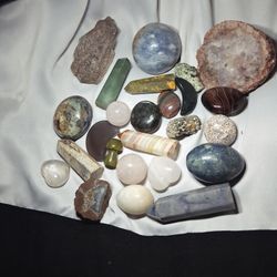 Large Polished Crystal & Stone Lot