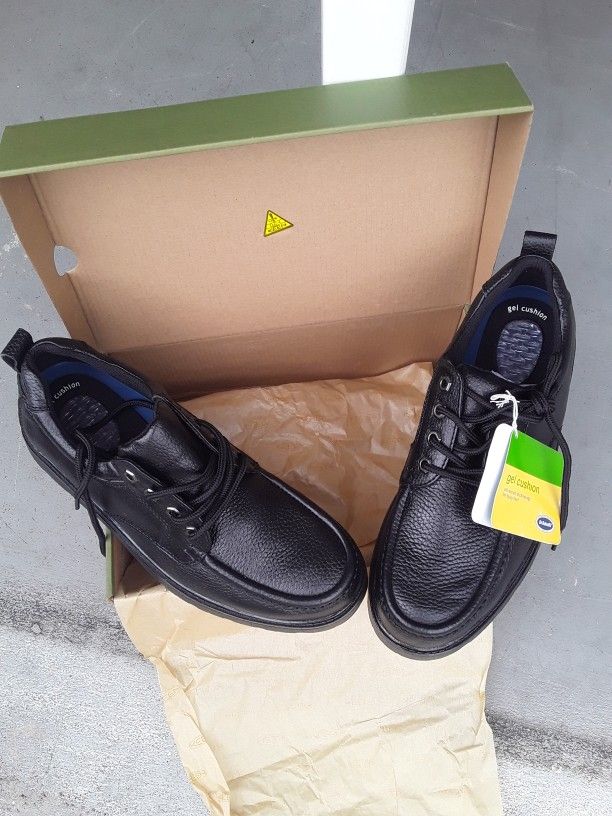KEEN MEN SHOES. SEIZE 9 1/2