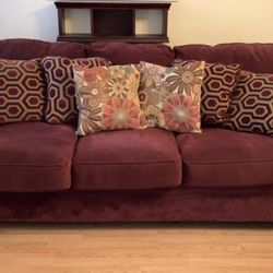 Couch w/Pillows
