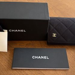 Chanel soft fabric shell glasses case (new in box with microfiber cloth)