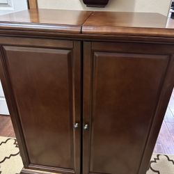 Crosley Cambridge Expandable Bar Cabinet 