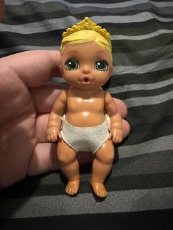 Zapf Baby Born Surprise Genie Blooming Babies Mini Wings Diaper