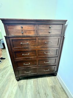 Costco dovetail dresser