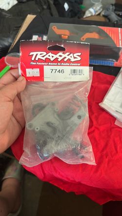 Steering bellcrank/bellcrank support/servo saver spring/draglink/ 3x20mm shoulder screws(2)