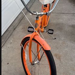 Felt Cruiser Bike – Great Park Edition – Excellent Condition w/ Rear Rack