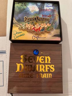 Walt Disney world Seven Dwarfs mine train LE 300 Pin with box and signed my the Imagineering team