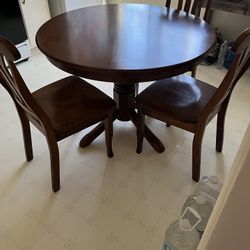 Dinning Table And Chairs