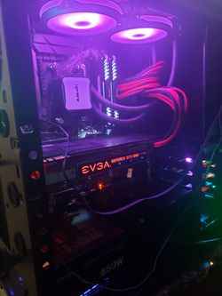 CUSTOM PC