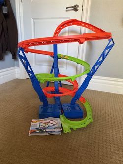 Hot Wheels Spiral Speed Crash Track Set – Complete & Working Motorized Booster – With car