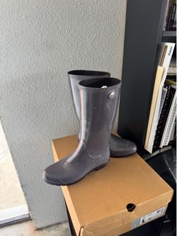 Ugg purple/grey rain boots