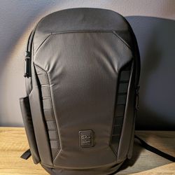 McKinnon 25L Everyday Camera Backpack