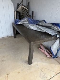 High Quality Wooden Dinner Table