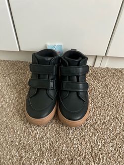 New Boy shoes size 9