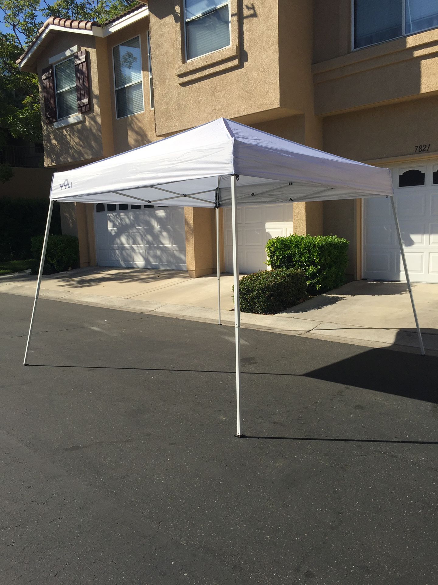 YOLI Brand Canopy, 10x10 Wesport Model, Included Carrying Bag