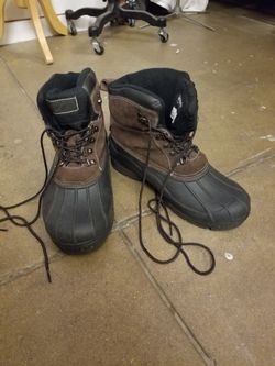 Men's Size 11 Coleman Thinsulated Boots