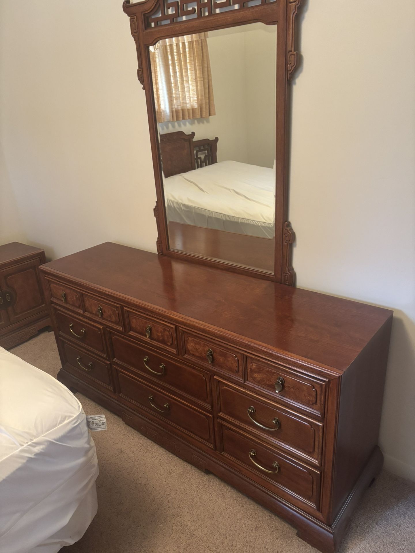 Queen Size Bedroom Set