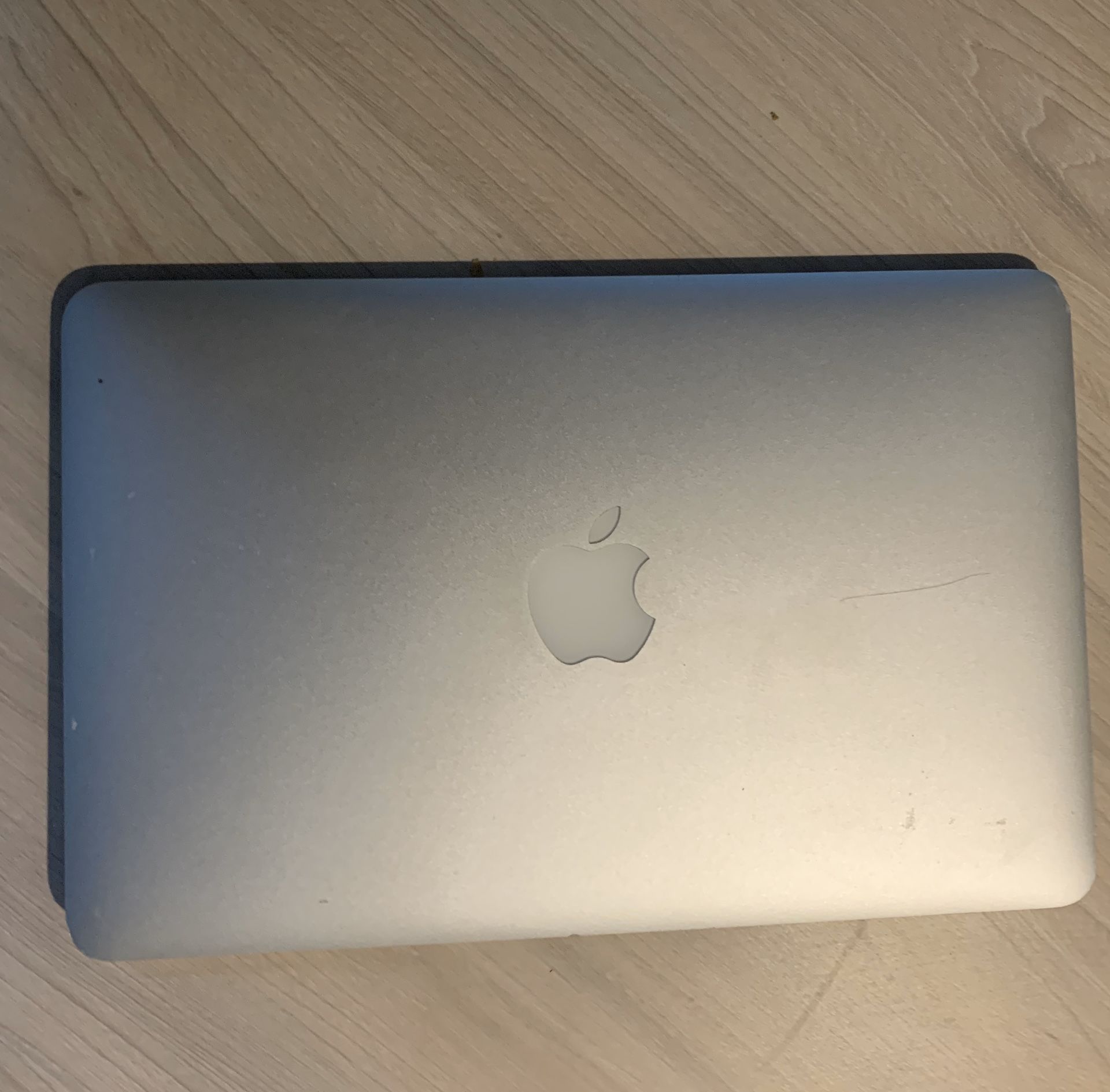 MacBook Air 11”