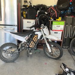 2024 Ebox V2 Runs Great New Break Levers And extra unused motor