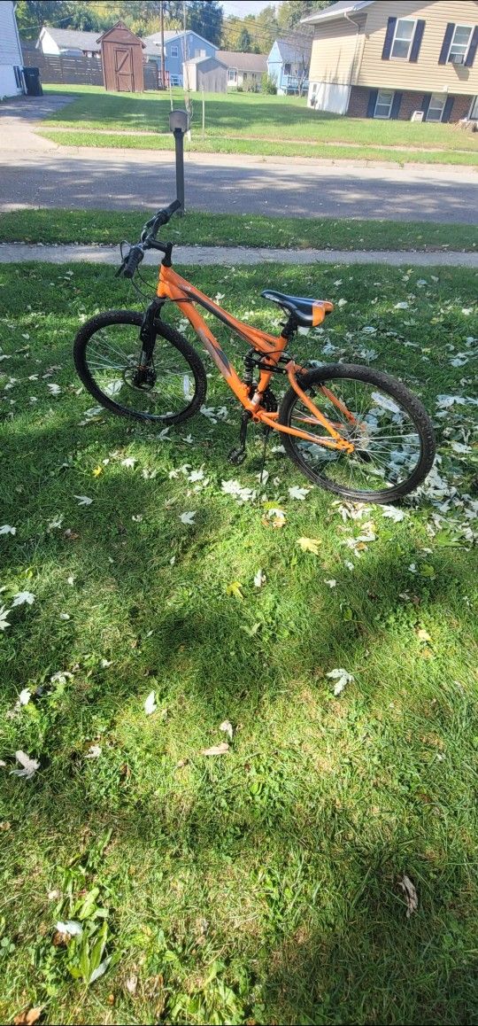 26" Moongoose Ledge 2.2 Aluminum Frame (Disk Brake System) good condition