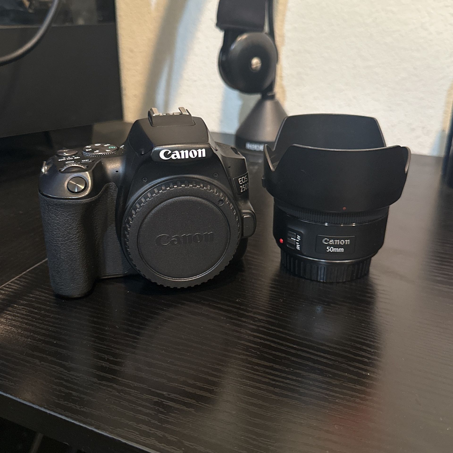 Canon EOS 250d Camera