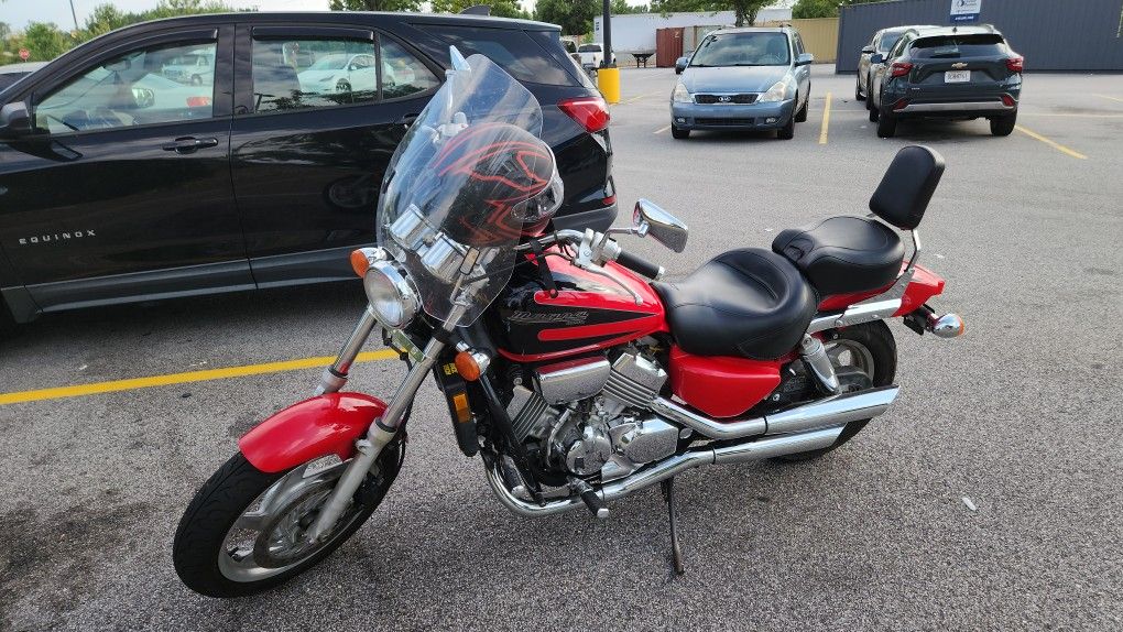 1997 Honda Magna