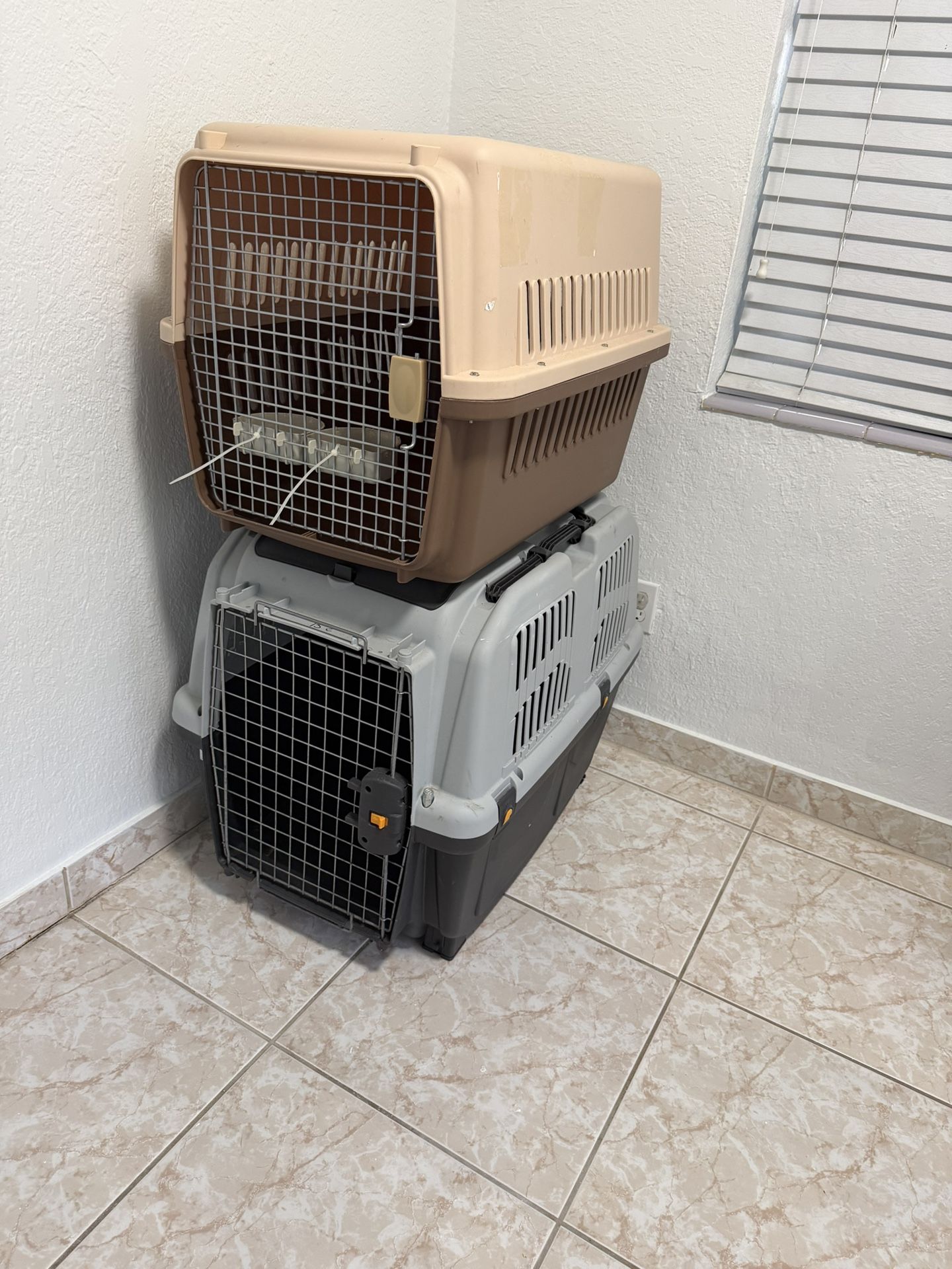 Dog cages