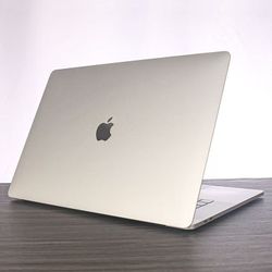 MacBook Air 13.6"Laptop-M2 chip Built for Apple Intelligence-8GB Memory-256GB SSD-Midnight