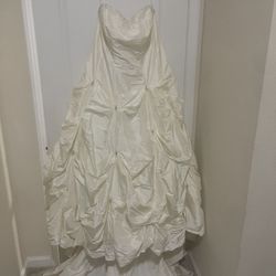David’s Bridal Ivory Wedding (Dress Plus Size 24W)
