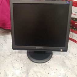 Samsung Computer Monitor Can Also Be Used As A Monitor For Your Security System