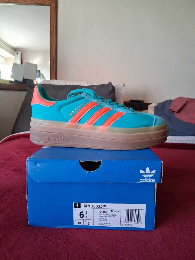 Women's Adidas Gazelle Bold "Minrus" Sizes 6.5W, 7W, 7.5W, 8.5W, 9W, 9.5W, 10W Brand New 