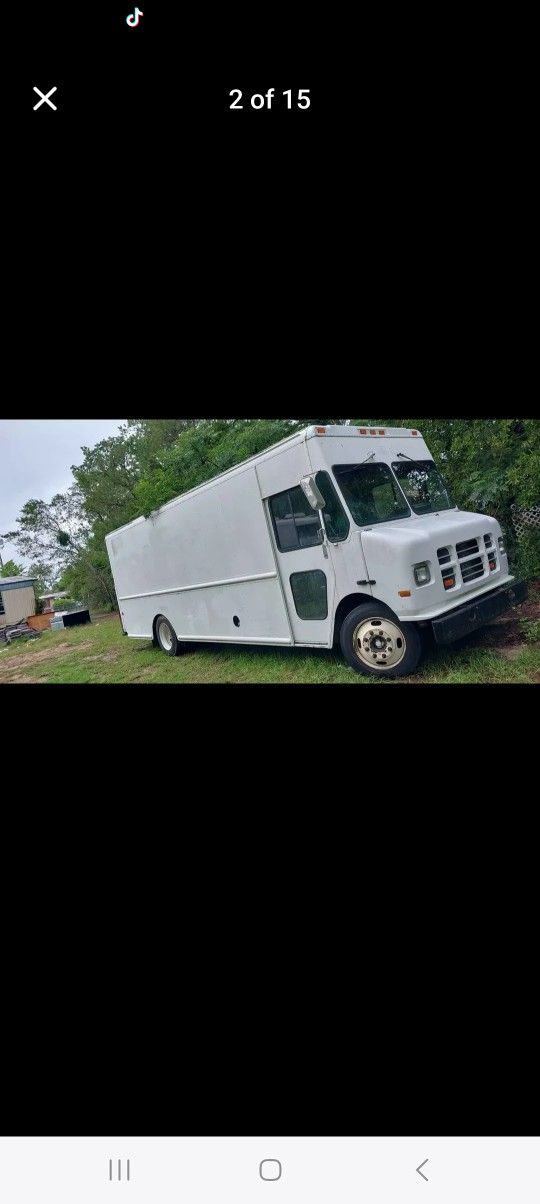 2001 Fedex Step Van